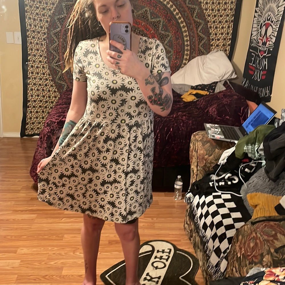Daisy dress